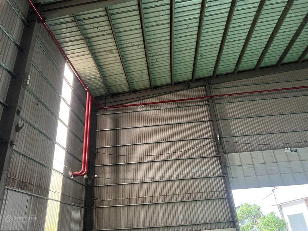 Cho thuê kho xưởng 3.500 m2 giá 175 triệu / đường hoàng anh phường khánh hậu tp tân an long an