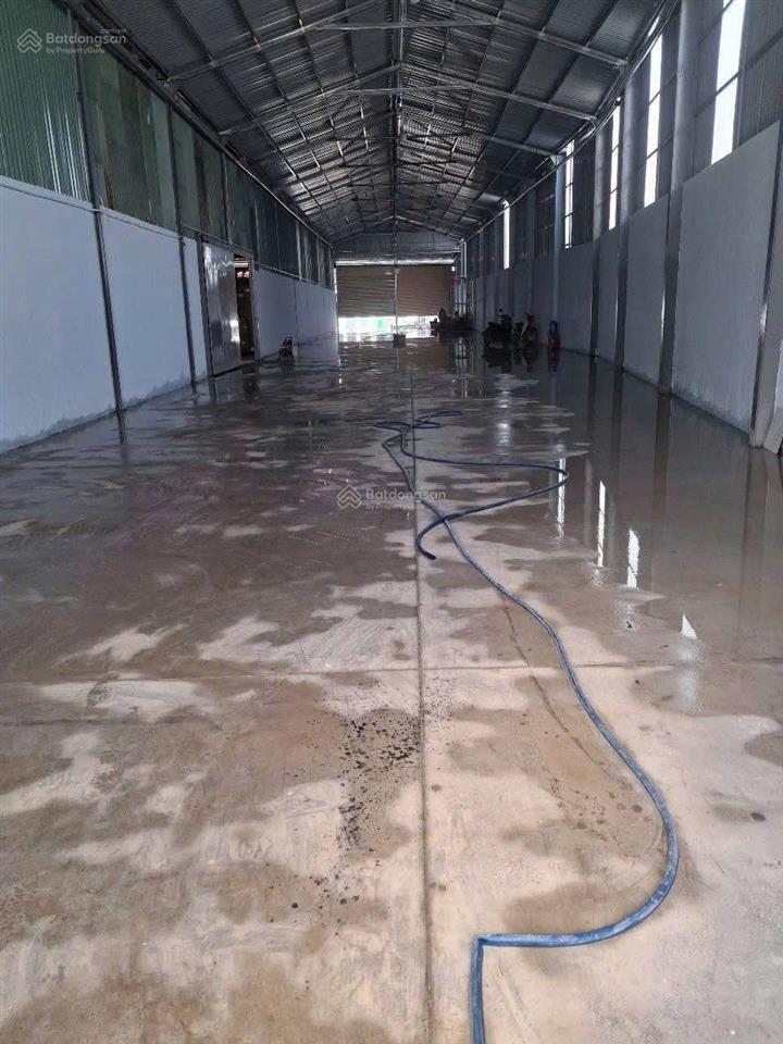 Cho thuê kho xưởng 700 m2 giá 27 triệu / đường tỉnh lộ 835, xã phước lợi, bến lức, long an