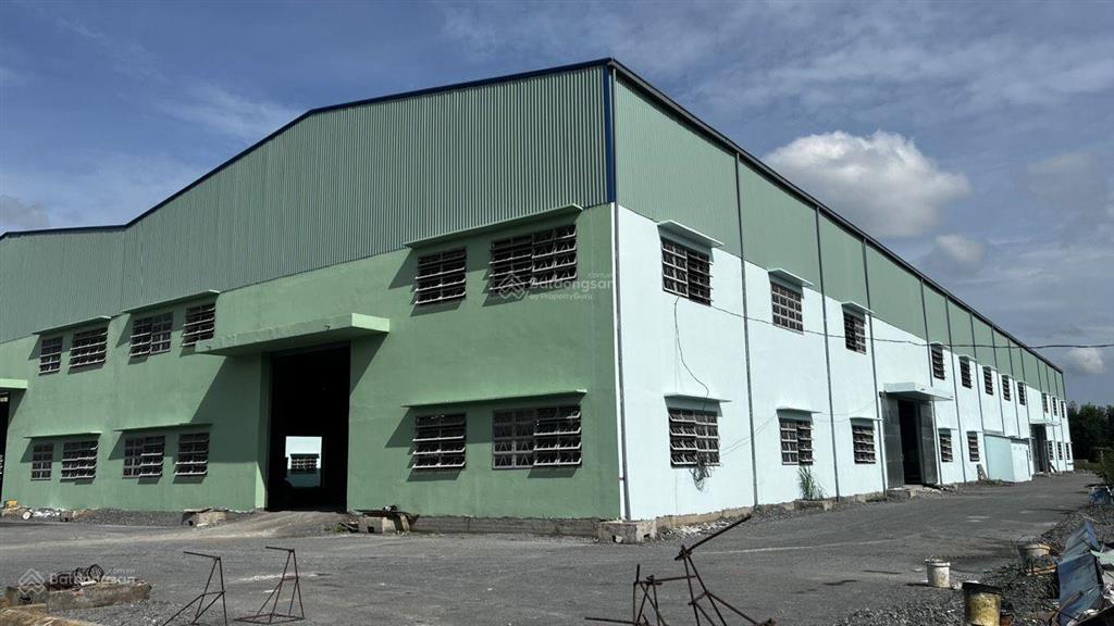 Cho thuê kho xưởng 5.200m2 giá 83 nghìn đ/m2 trong cụm công nghiệp xã lương bình bến lức long an
