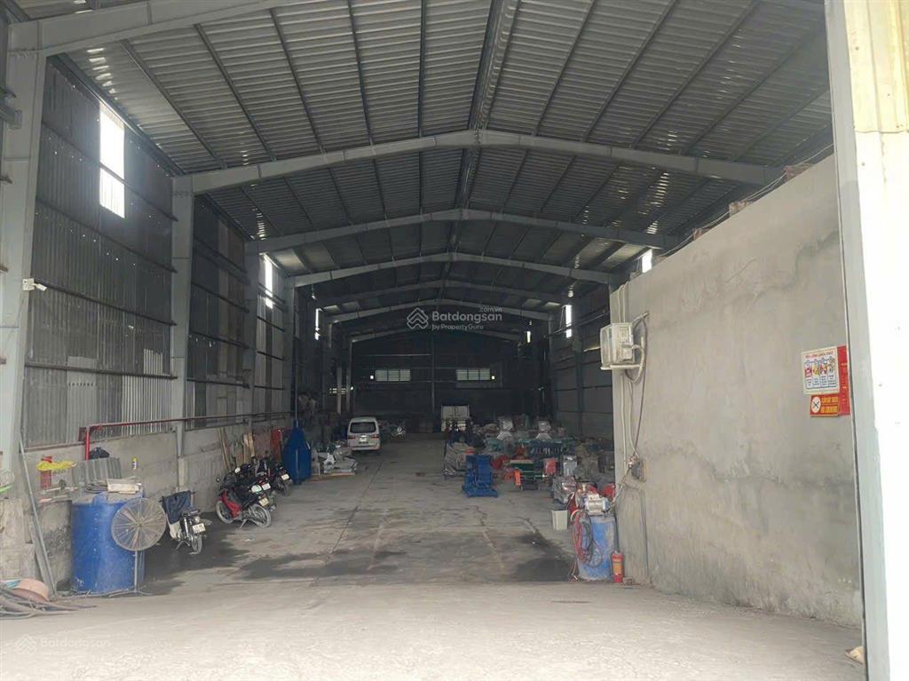 Cho thuê kho xưởng và đất 2.500 m2 giá 40 triệu / đường tỉnh lộ 834 xã nhị thành thủ thừa long an