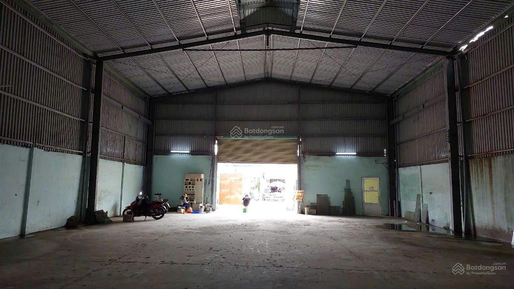 Cho thuê kho xưởng và đất 2.500 m2 giá 40 triệu / đường tỉnh lộ 834 xã nhị thành thủ thừa long an