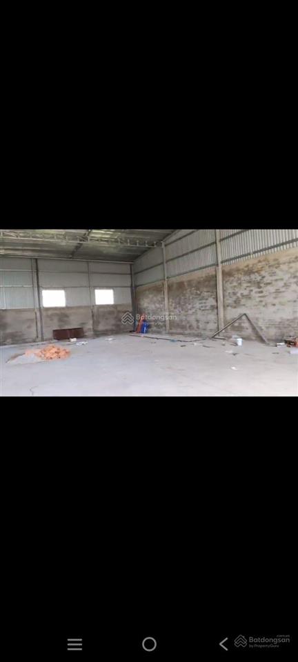 Cho thuê kho xưởng 600 m2 giá 15 triệu / đường thế lữ xã tân nhựt bình chánh tphcm