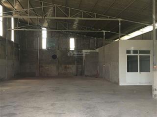 Cho thuê kho xưởng 600 m2 giá 15 triệu / đường thế lữ xã tân nhựt bình chánh tphcm