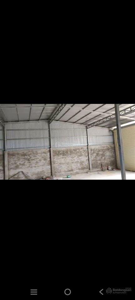 Cho thuê kho xưởng 600 m2 giá 15 triệu / đường thế lữ xã tân nhựt bình chánh tphcm