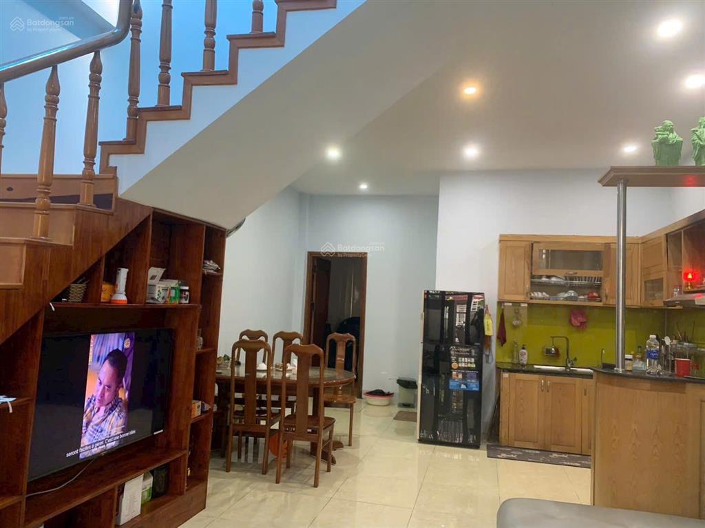 Nhà 2 tầng ngũ hành sơn  nam việt á / sát bờ sông hàn , dân trí cao  giá chỉ nhỉnh 9 tỷ