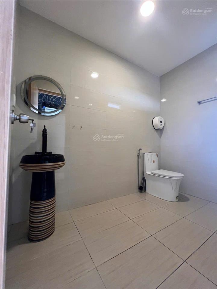 Nhà 5x20m xd 1 hầm, trệt, 3 lầu kdc đại phúc green villas đường phạm hùng, giá 12,5 tỷ