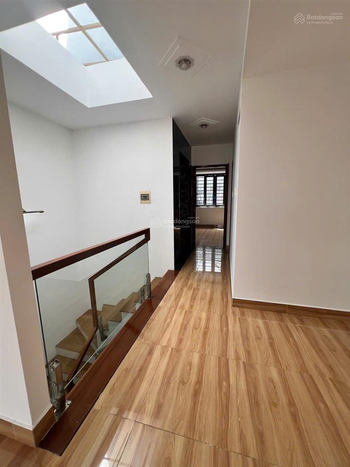 Nhà 5x20m xd 1 hầm, trệt, 3 lầu kdc đại phúc green villas đường phạm hùng, giá 12,5 tỷ