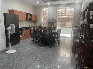 Cho thuê nhà nguyên căn 5x20m, 1 trệt, 3 lầu, 4 phòng ngủ, 4wc kdc intresco  phạm hùng giá 20tr