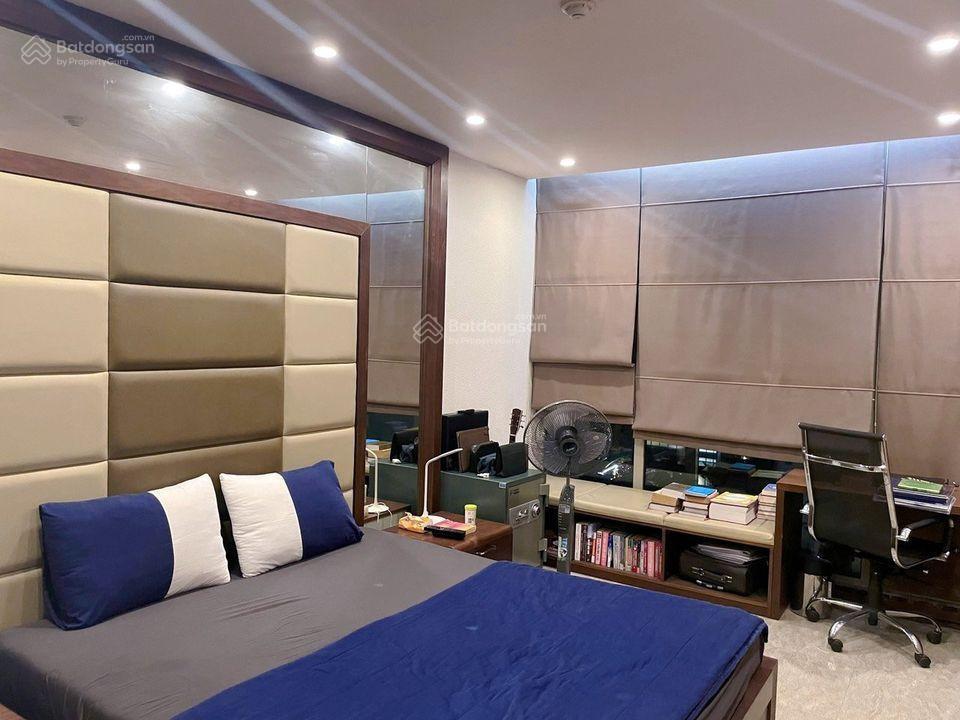 Chính chủ bán căn hộ mandarin garden 168m2 ban công đb view nội khu bể bơi giá rẻ