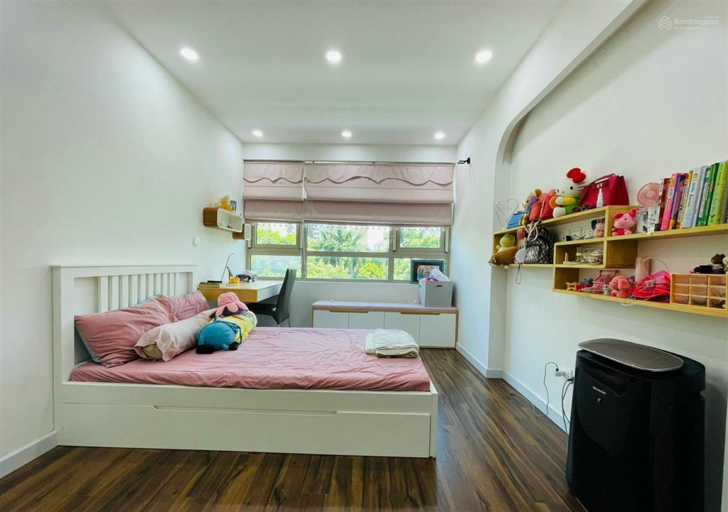 Bán nhanh căn hộ mandarin hoàng minh giám, diện tích 130m ban công đn giá 12xtr/m2