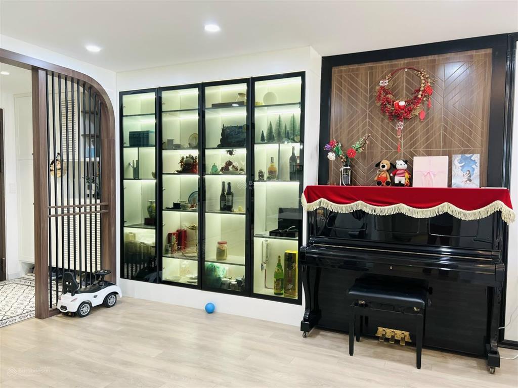 Chính chủ bán căn hộ 130m2 mandarin garden hoàng minh giám, giá 120tr/m2 full đồ, nhà để không
