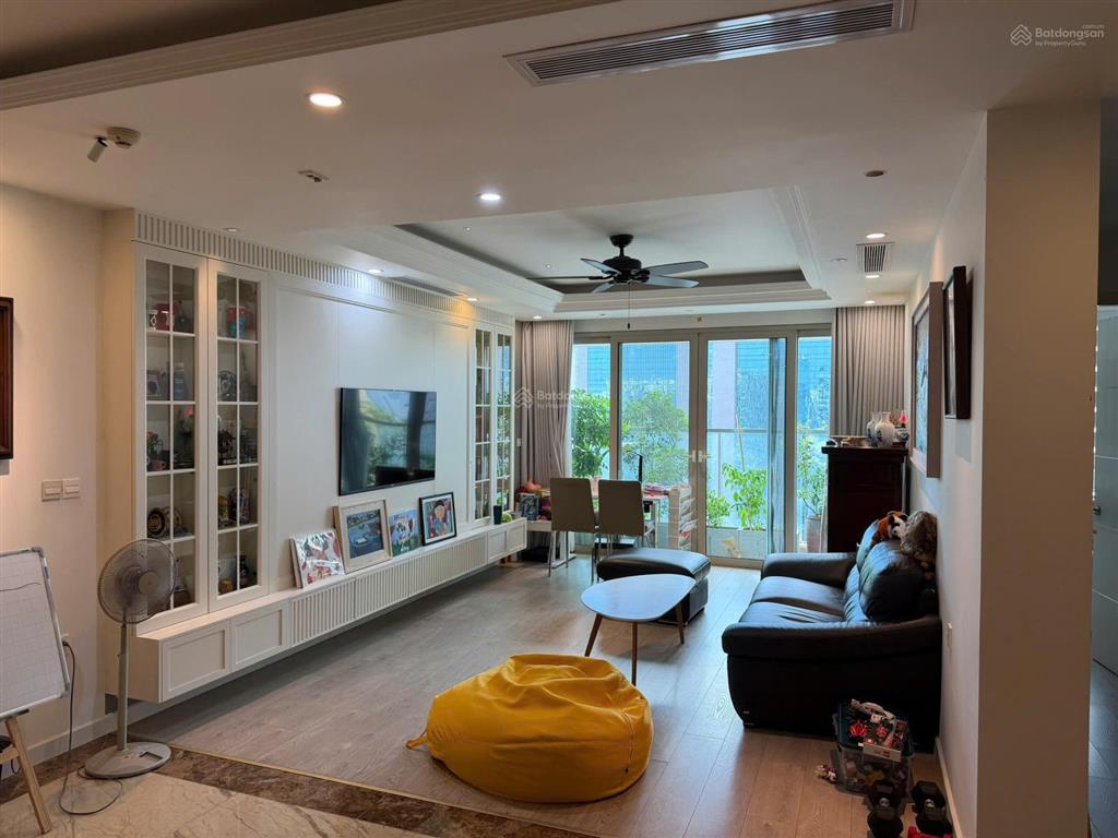 Chính chủ bán căn hộ mandarin garden hoàng minh giám, tòa d2 diện tích 168m² view hồ công viên