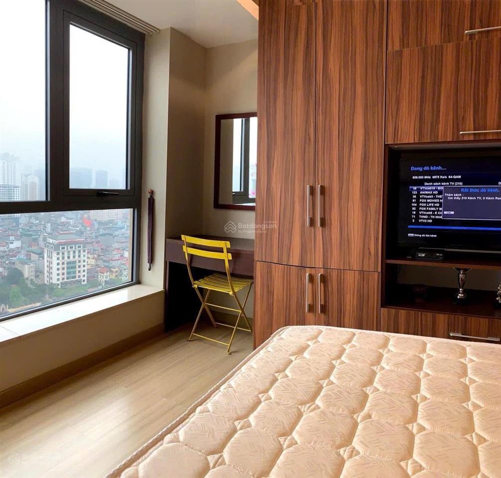 Chính chủ cần bán căn hộ sky city 88 láng hạ, diện tích 139m2 ban công đn, full nội thất, giá tốt