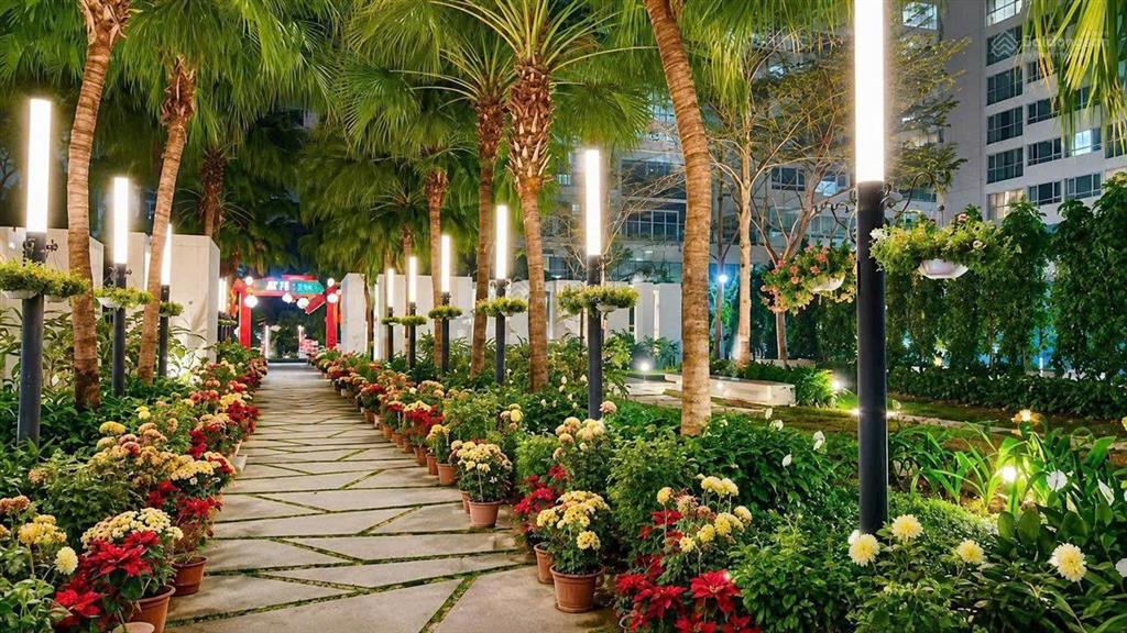 Cần bán căn hộ mandarin garden 130m2, ban công đn, 3pn thoáng, giá 118tr/m2 full đồ