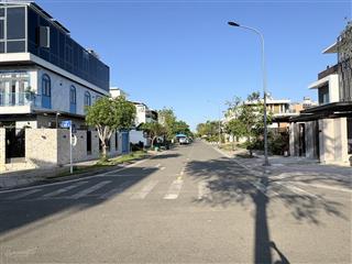 Hàng hiếm  biệt thự gói 2 mỹ gia nha trang vị trí đẹp đường số 7 rộng 16m khu đô thị mỹ gia