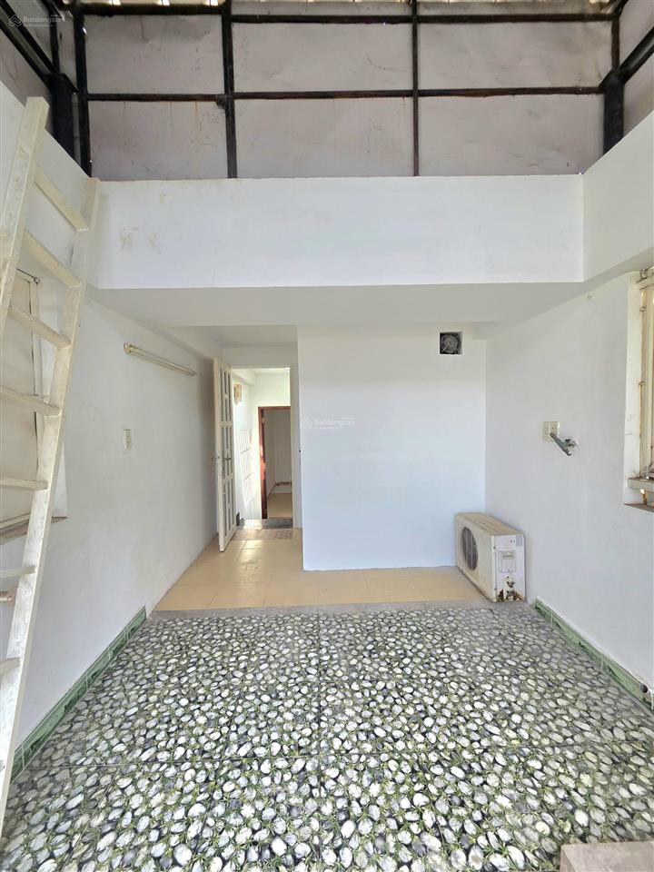 (hoa hồng 70tr) bán nhà chính chủ 4 tầng  5pn  4wc tiện làm căn hộ ở thích quảng đức p5 phú nhuận