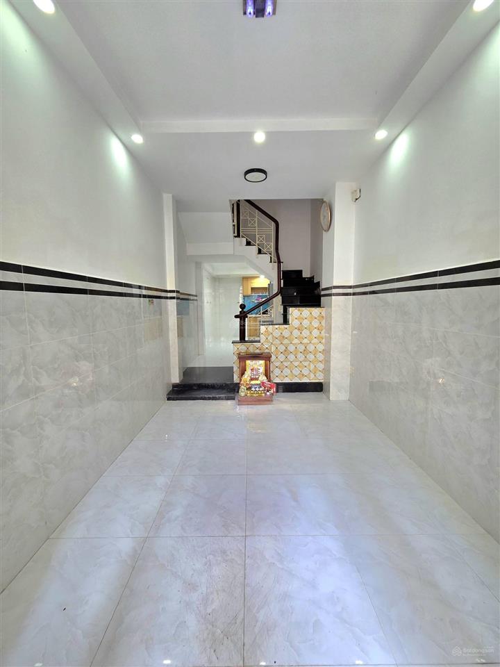 (hoa hồng 70tr) bán nhà chính chủ 4 tầng  5pn  4wc tiện làm căn hộ ở thích quảng đức p5 phú nhuận