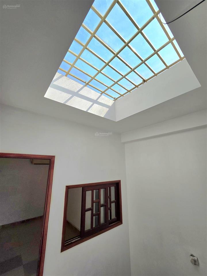 (hoa hồng 70tr) bán nhà chính chủ 4 tầng  5pn  4wc tiện làm căn hộ ở thích quảng đức p5 phú nhuận