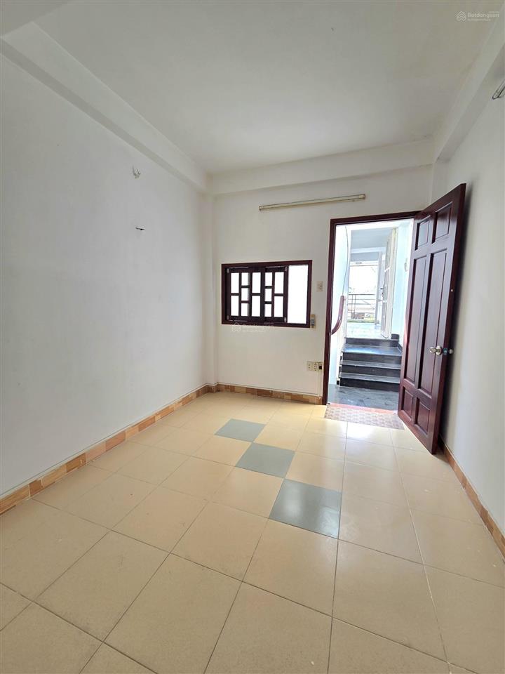 (hoa hồng 70tr) bán nhà chính chủ 4 tầng  5pn  4wc tiện làm căn hộ ở thích quảng đức p5 phú nhuận