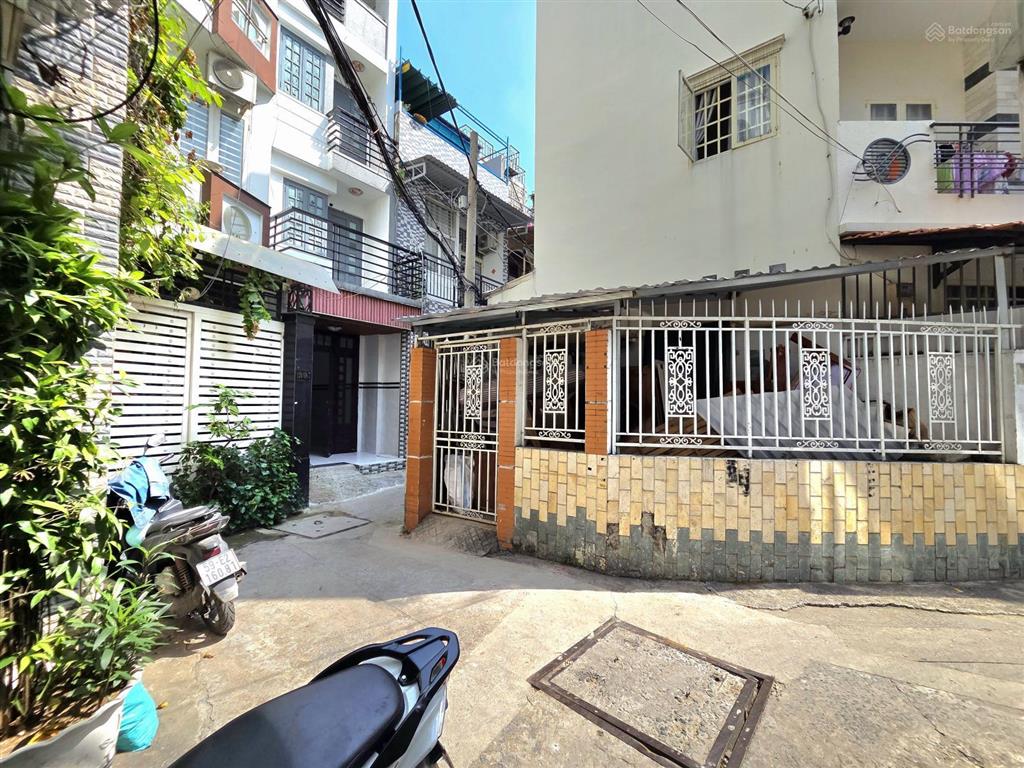 (hoa hồng 70tr) bán nhà chính chủ 4 tầng  5pn  4wc tiện làm căn hộ ở thích quảng đức p5 phú nhuận