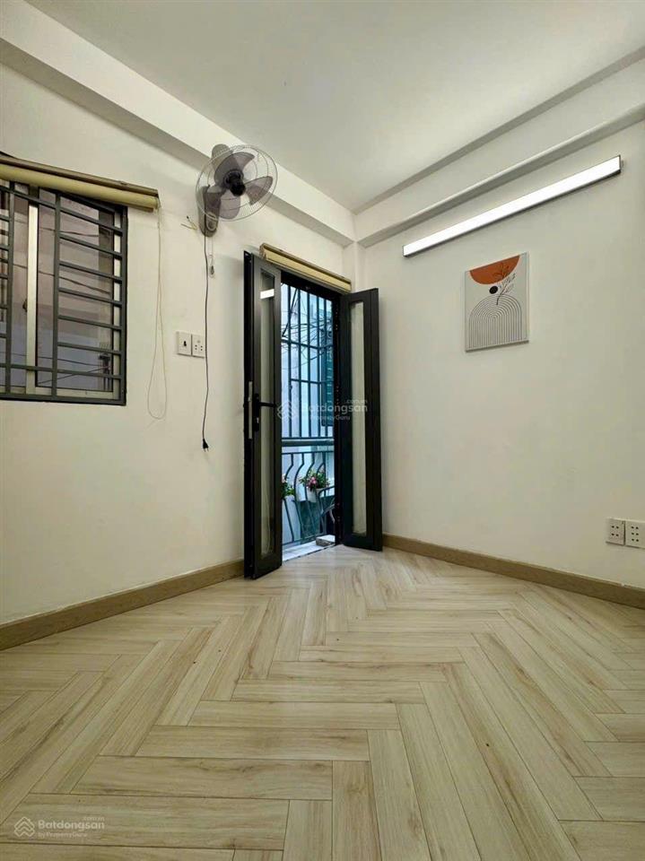 Bán nhà 3 tầng có sổ riêng tại quận 1 trần khắc chân p. tân định