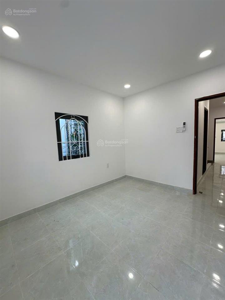 Cần bán căn góc 2 mặt hẻm đường nhiêu tứ khu phan xích long, p7, phú nhuận