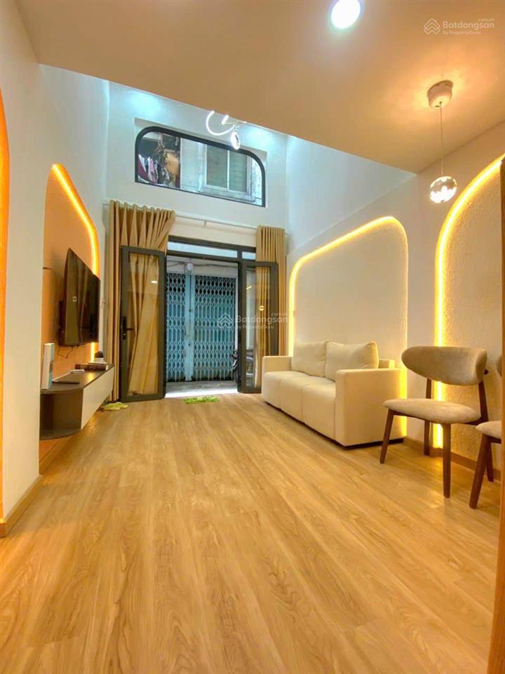 Ngộp ngân hàng bán nhanh nhà mới full nội thất xô viết nghệ tĩnh, p25, bình thạnh, sát hẻm xe hơi