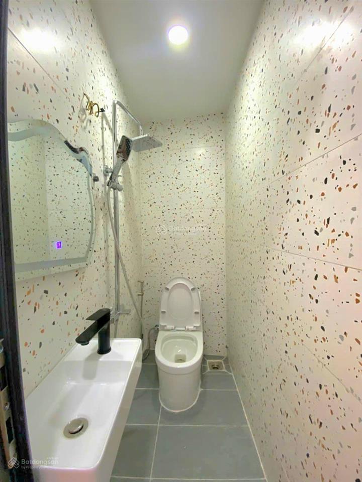 Ngộp ngân hàng bán nhanh nhà mới full nội thất xô viết nghệ tĩnh, p25, bình thạnh, sát hẻm xe hơi