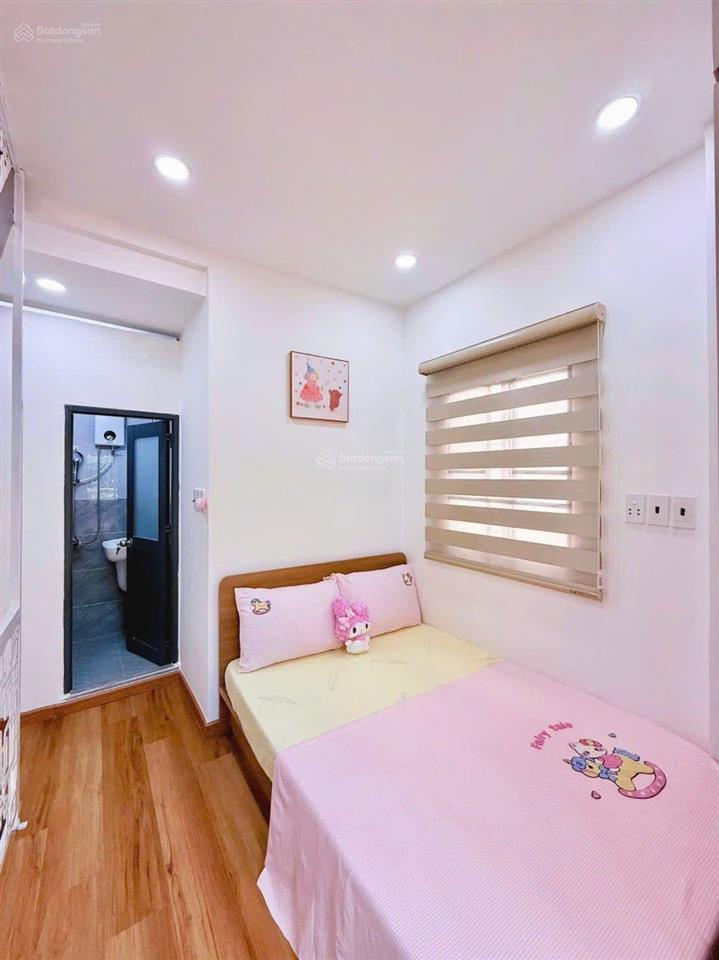Bán nhà hẻm xe tải 3 tầng đường thích quảng đức, phường 5, quận phú nhuận, tặng full nội thất