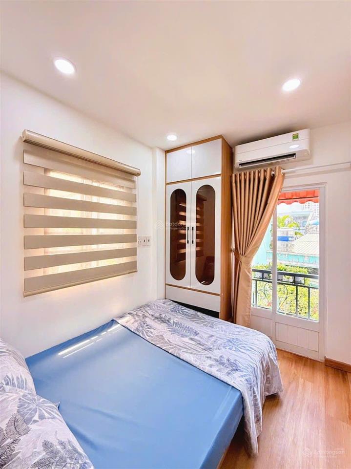 Bán nhà hẻm xe tải 3 tầng đường thích quảng đức, phường 5, quận phú nhuận, tặng full nội thất