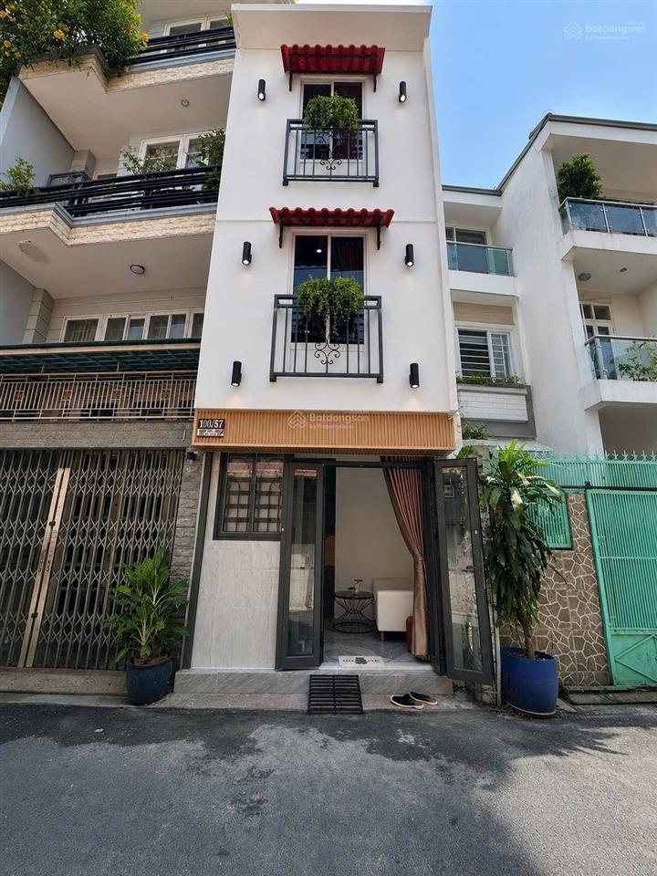 Bán nhà hẻm xe tải 3 tầng đường thích quảng đức, phường 5, quận phú nhuận, tặng full nội thất