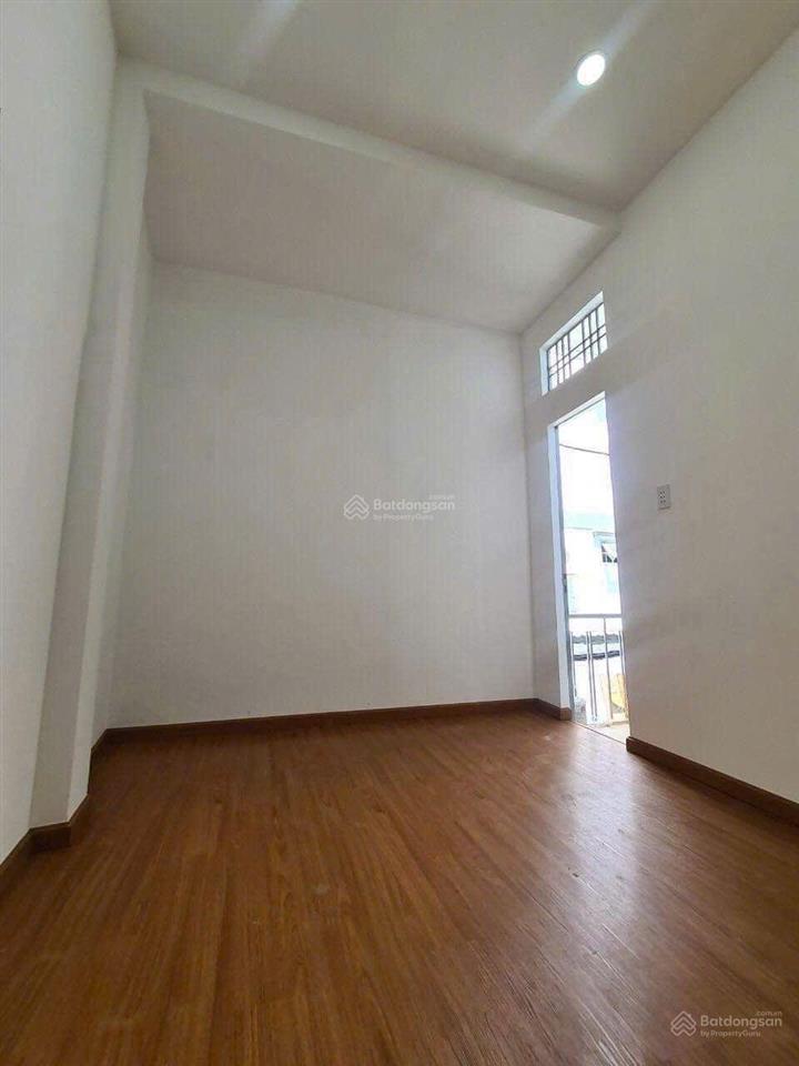 Bán căn góc 2 mặt hẻm thích quảng đức p5 phú nhuận, sát chung cư botanic.