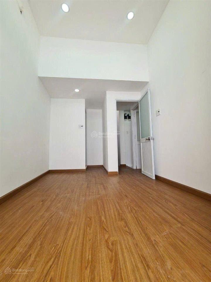 Bán căn góc 2 mặt hẻm thích quảng đức p5 phú nhuận, sát chung cư botanic.