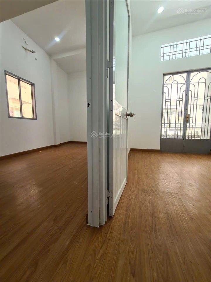 Bán căn góc 2 mặt hẻm thích quảng đức p5 phú nhuận, sát chung cư botanic.