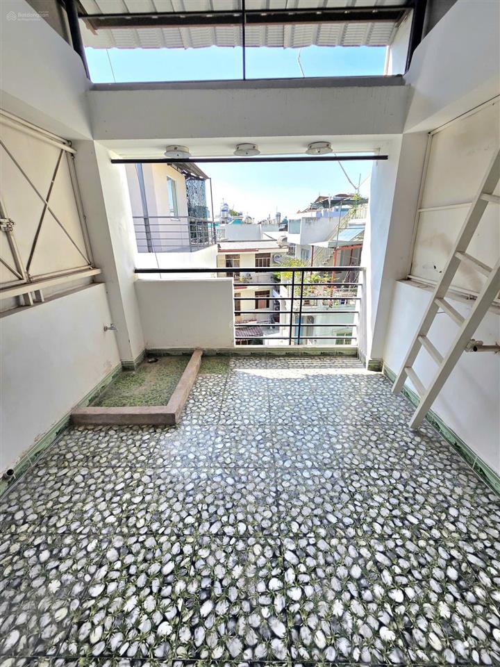 Bán nhà chính chủ 4 tầng dt 33m2 tặng thêm kho 9m2 thích quảng đức, p5, phú nhuận