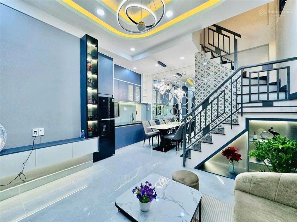 Bán căn góc 3 tầng sát hẻm xe hơi 207/ nguyễn văn đậu p. bình lợi trung