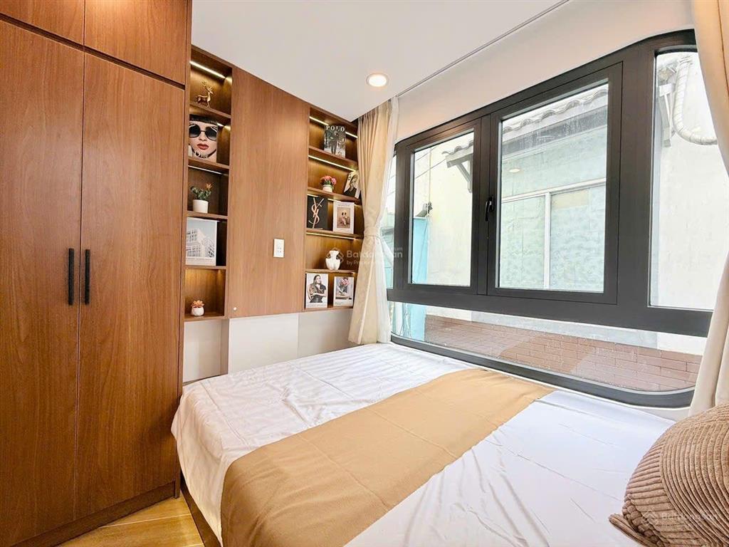 Bán nhà 3 tầng lê văn duyệt p. gia định gần cầu bông sát quận 1, full nội thất, sổ hồng riêng