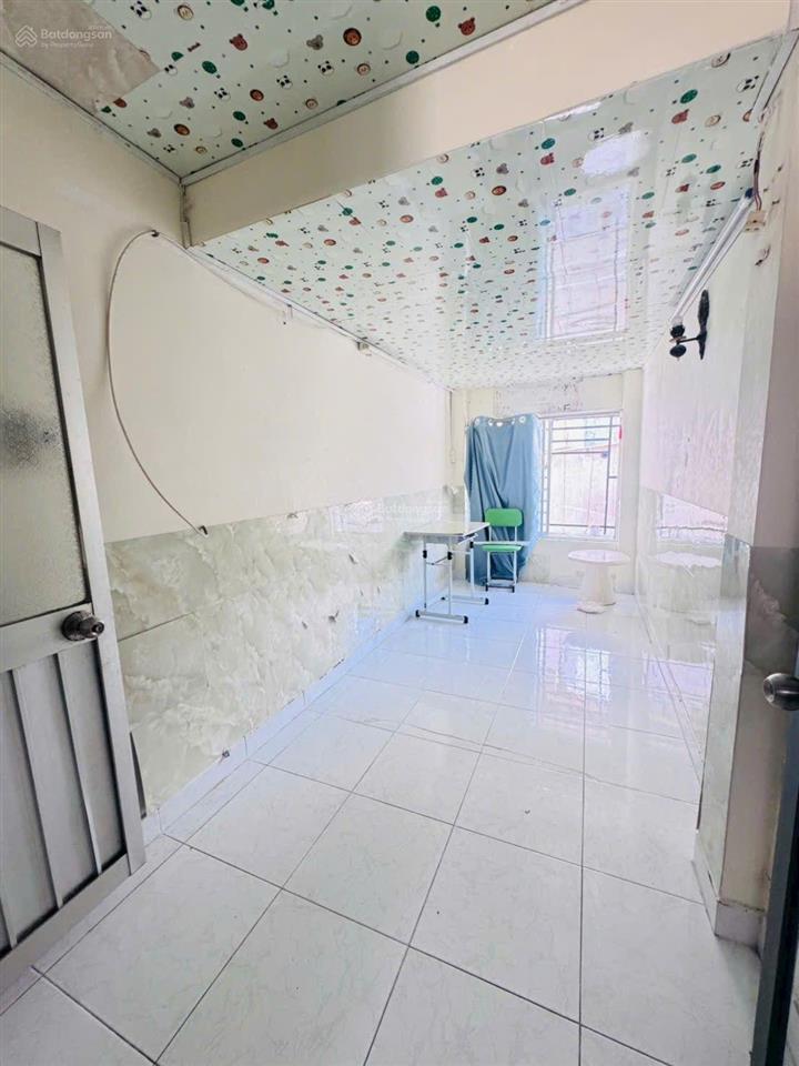 Bán nhà 3 tầng trần bình trọng phường bình lợi trung, có sổ hồng riêng