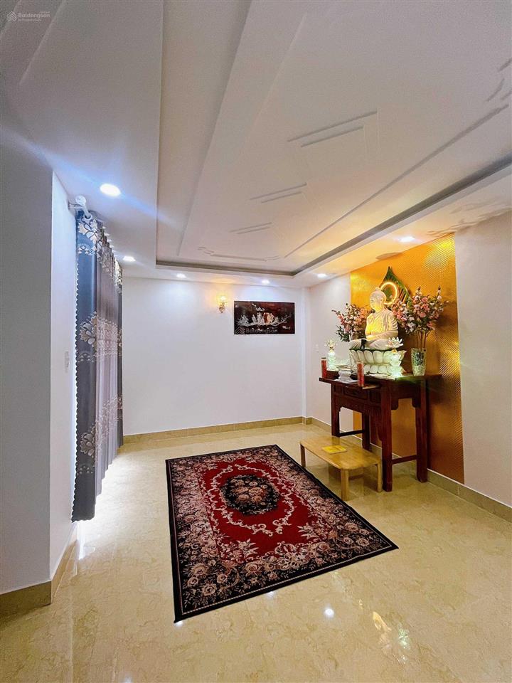 Chính chủ bán nhà mặt tiền, dt 80m2, 5 pn, five star eco city