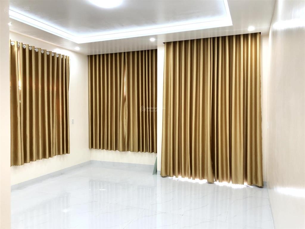 Bán nhà mới xây 1 trệt 2 lầu sân ô tô đường chu văn an, tp bà rịa