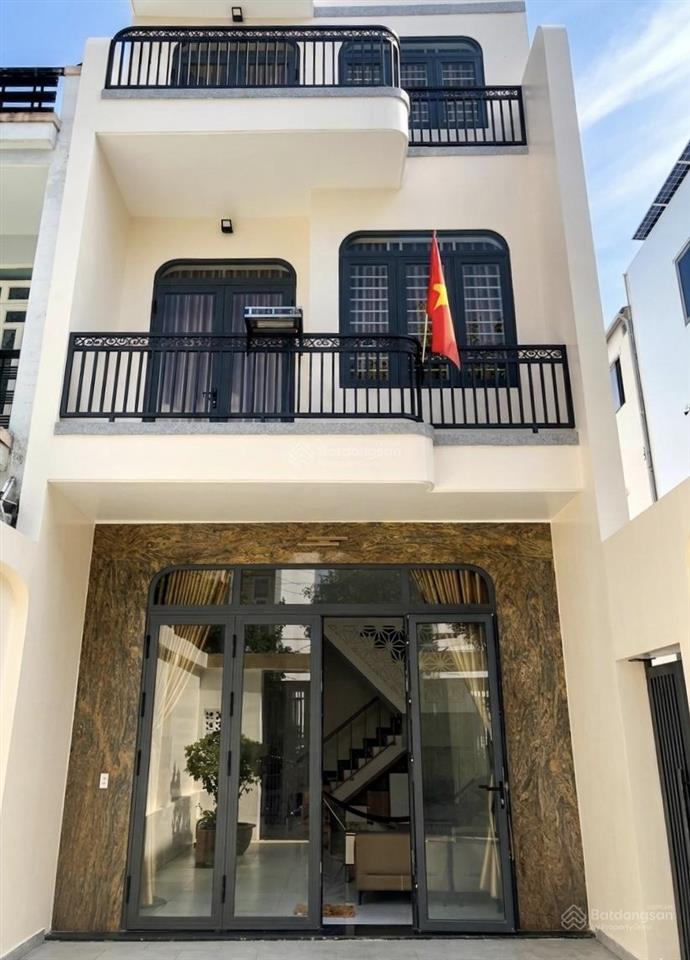 Bán nhà mới xây 1 trệt 2 lầu sân ô tô đường chu văn an, tp bà rịa