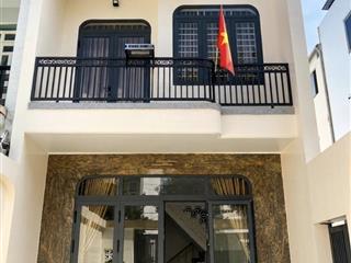 Bán nhà mới xây 1 trệt 2 lầu sân ô tô đường chu văn an, tp bà rịa