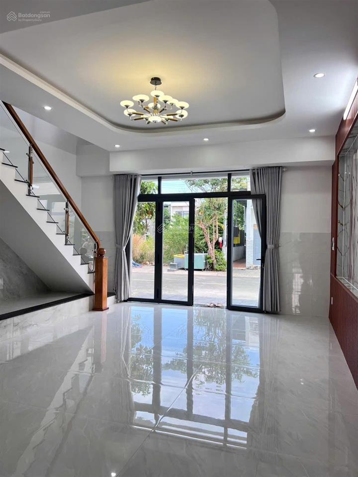 Bán nhà mặt tiền đường d3 khu hưng việt phường tam long tp. hcm (phường long tâm tp bà rịa)
