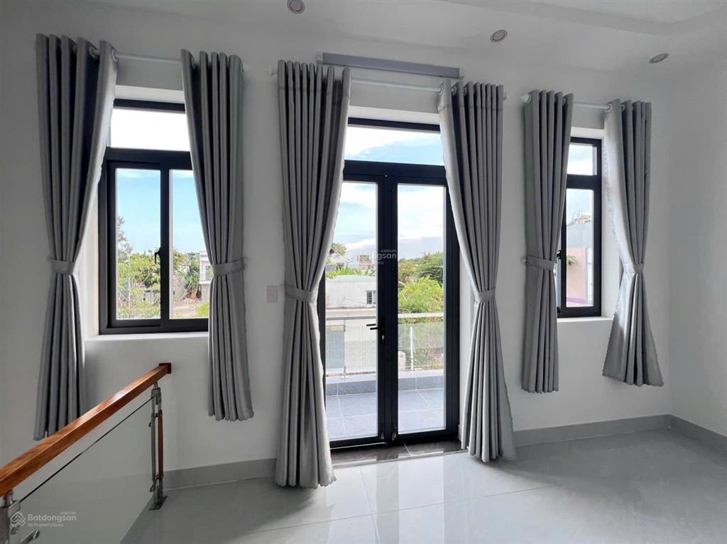 Bán nhà mặt tiền đường d3 khu hưng việt phường tam long tp. hcm (phường long tâm tp bà rịa)