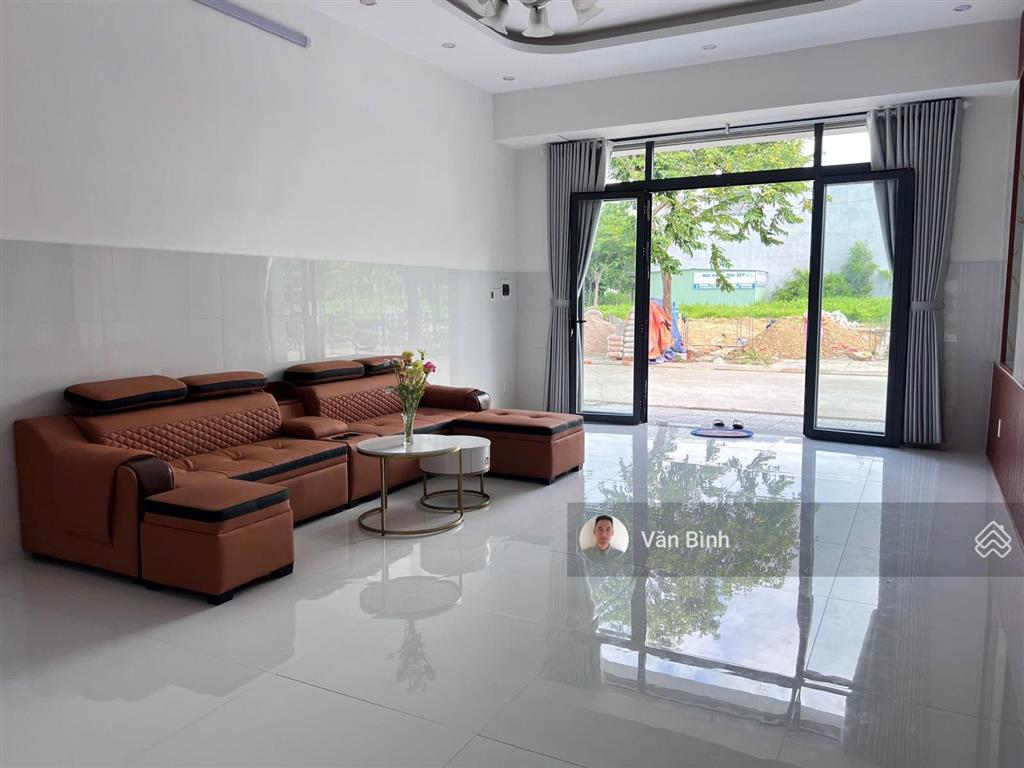 Bán nhà 1 trệt 1 lầu 4,5 tỷ phường long tâm tp bà rịa (phường tam long tp hcm) mới xây 100%