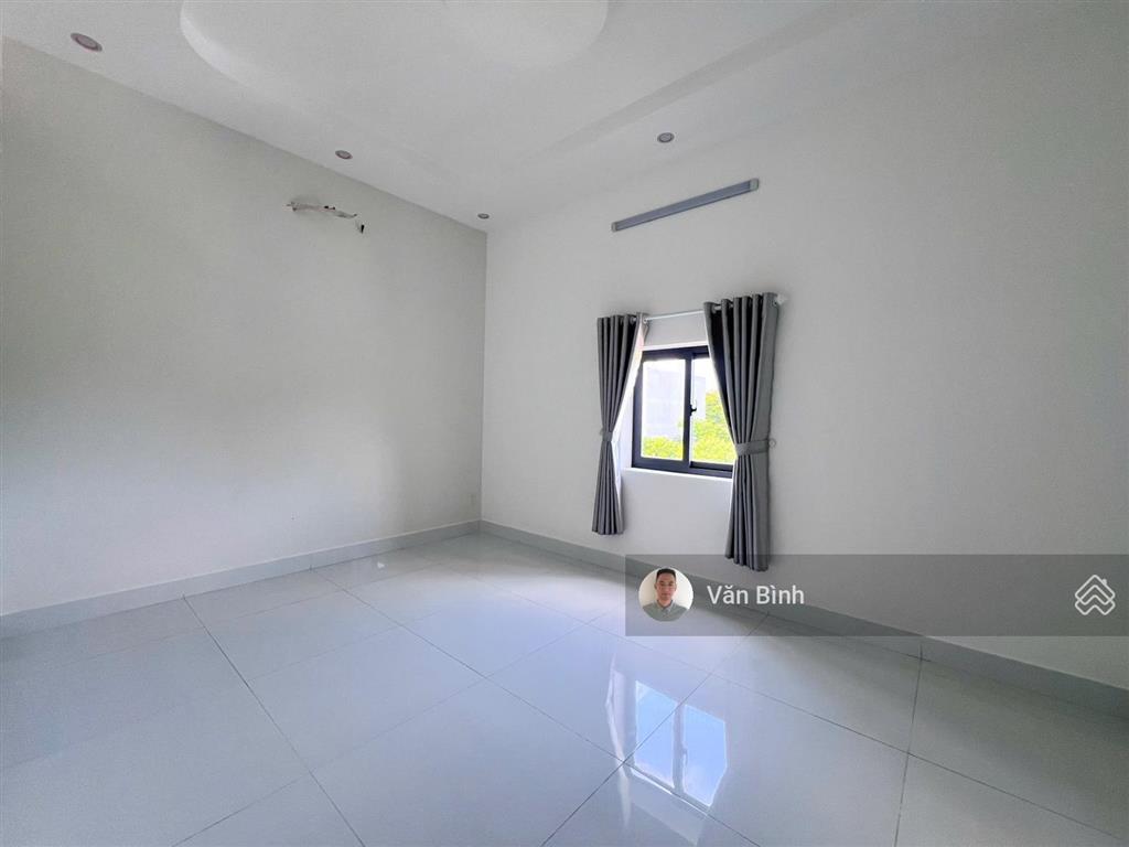 Bán nhà 1 trệt 1 lầu 4,5 tỷ phường long tâm tp bà rịa (phường tam long tp hcm) mới xây 100%