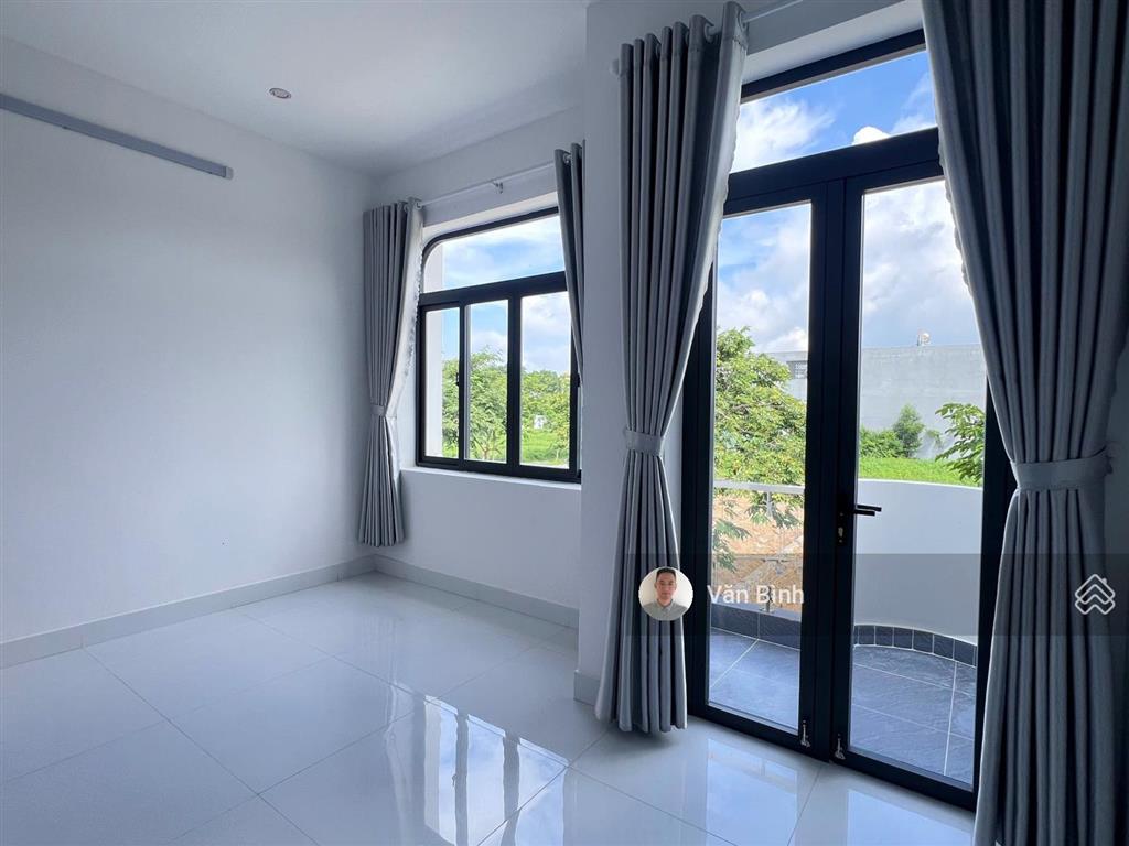 Bán nhà 1 trệt 1 lầu 4,5 tỷ phường long tâm tp bà rịa (phường tam long tp hcm) mới xây 100%