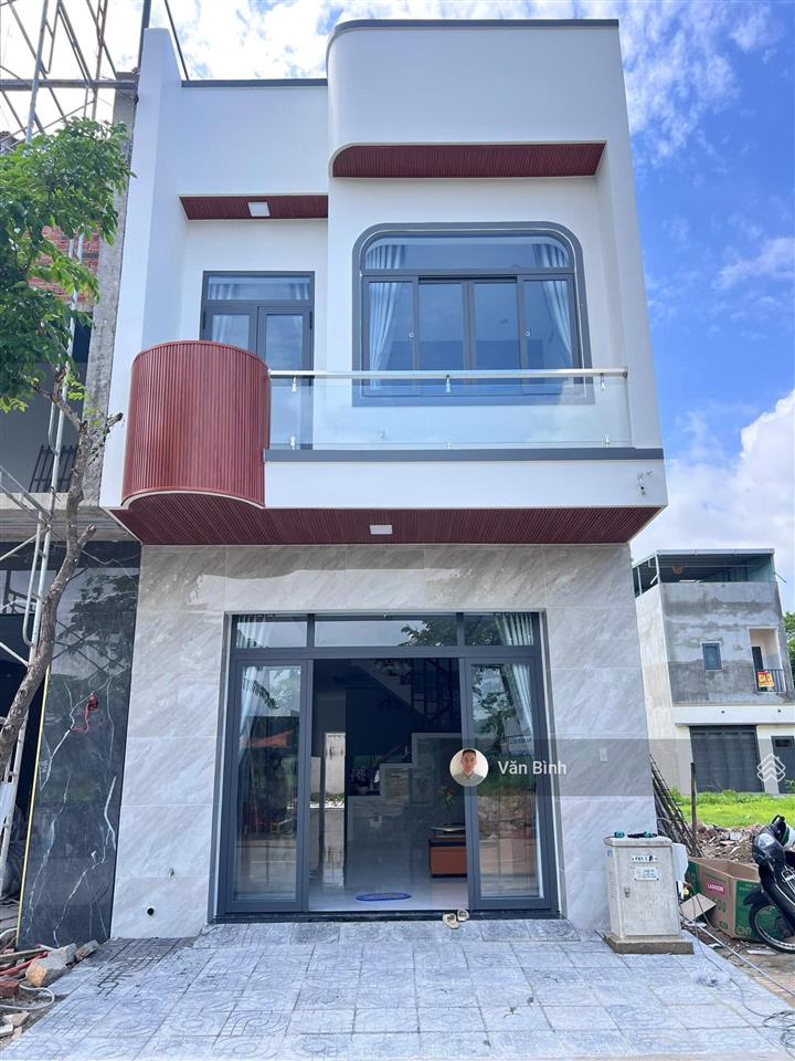 Bán nhà 1 trệt 1 lầu 4,5 tỷ phường long tâm tp bà rịa (phường tam long tp hcm) mới xây 100%