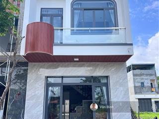 Bán nhà 1 trệt 1 lầu 4,5 tỷ phường long tâm tp bà rịa (phường tam long tp hcm) mới xây 100%