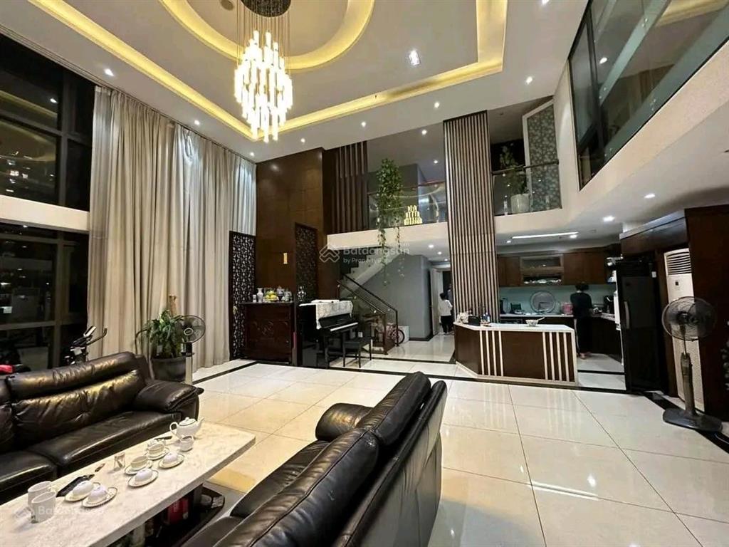 Bán nhà phân lô phố lạc long quân 81/85m2 mt gần 5m vỉa hè ô tô tránh kinh doanh